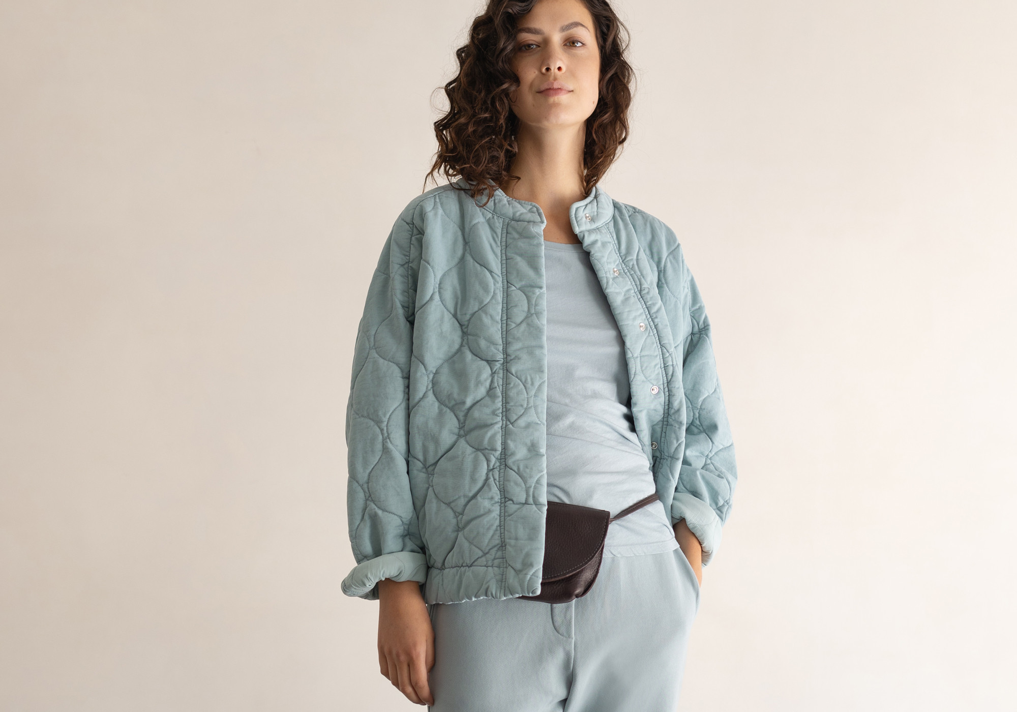 7.phae_edit3_edit4_44_434-8-221_relaxed-sweat-pants-gd_905-1-803_quilted-jacketlarge.jpg