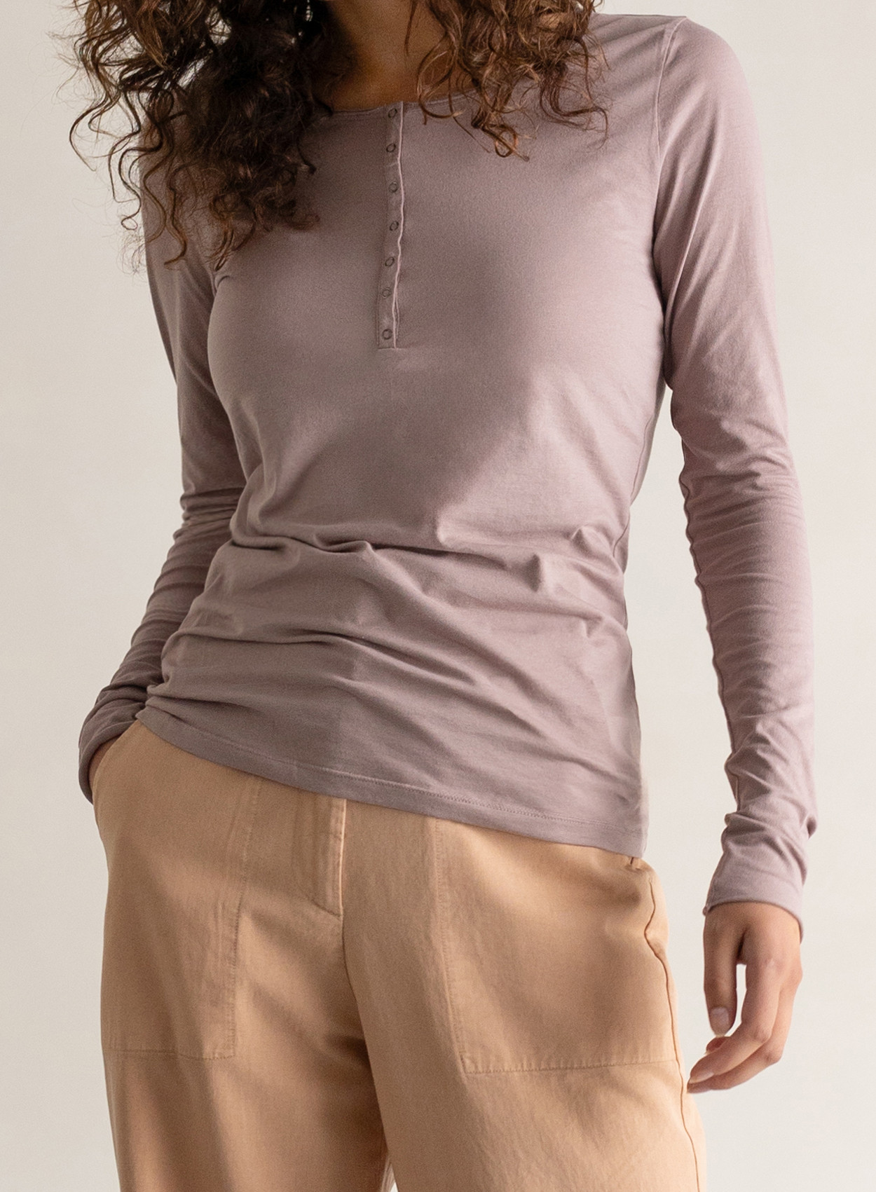 36.phae_edit3_edit4_11_844-4-803_wide-woven-pants_104-3-122_henley-longsleevessmall.jpg