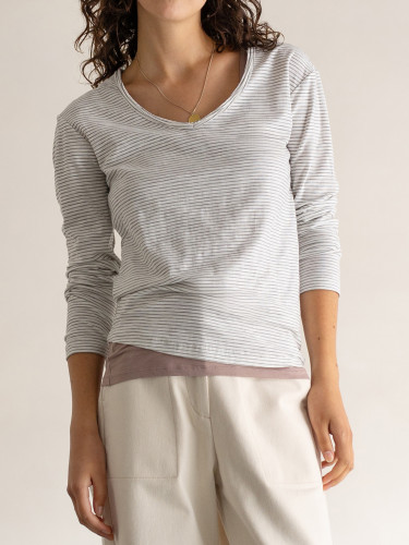 Loose v-neck longsleeves