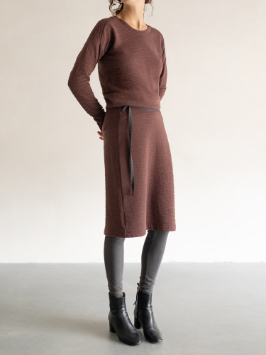 Textured pencil skirt